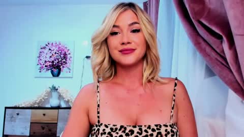 Snapshot of swetkatie chatting on 07/04/26, 11:55 Ecaterina online show from 07/04/26, 11:55