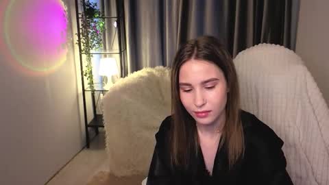 Milana online show from 10/12/25, 05:39