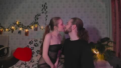 Snapshot of swiity_room_ chatting on 05/07/26, 06:35 Slavik Vikulik online show from 05/07/26, 06:35