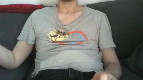 M online show from 04/22/26, 05:03