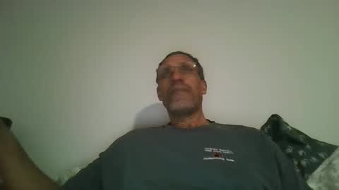 Snapshot of swimmerbod2495 chatting on 02/21/26, 03:07 swimmerbod2495 online show from 02/21/26, 03:07