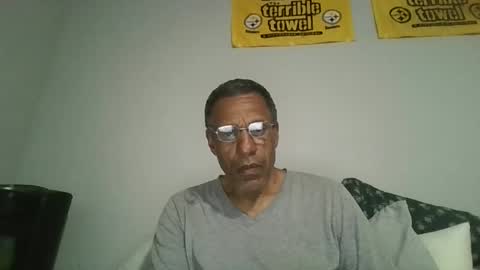 Snapshot of swimmerbod2495 chatting on 05/01/26, 02:27 swimmerbod2495 online show from 05/01/26, 02:27