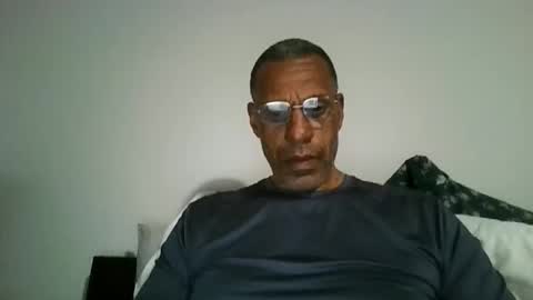 Snapshot of swimmerbod2495 chatting on 05/22/26, 01:57 swimmerbod2495 online show from 05/22/26, 01:57