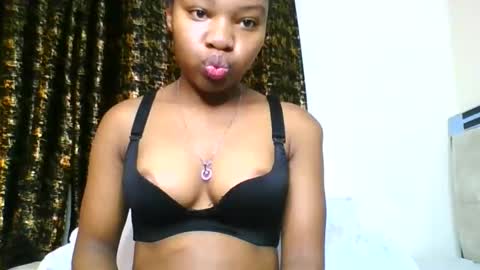  Candy online show from 04/06/26, 01:25