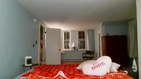 Snapshot of switchykitty chatting on 02/08/25, 03:30 ashley blayde online show from 02/08/25, 03:30