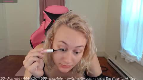 Snapshot of switchykitty chatting on 09/10/25, 07:03 ashley blayde online show from 09/10/25, 07:03