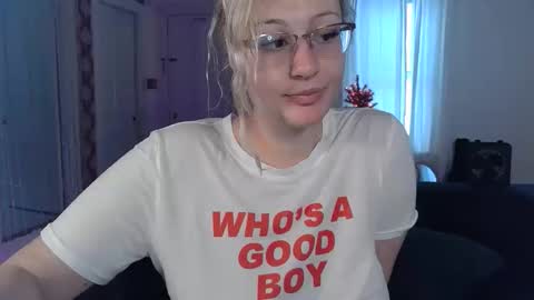 Snapshot of switchykitty chatting on 12/03/25, 08:07 ashley blayde online show from 12/03/25, 08:07