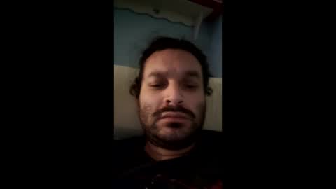 Snapshot of swizzy7228 chatting on 12/15/25, 03:33 swizzy7228 online show from 12/15/25, 03:33