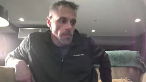 Snapshot of swontguy2025 chatting on 03/09/25, 06:28 swontguy2025 online show from 03/09/25, 06:28