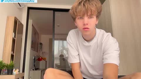 swoopyboy online show from 11/04/25, 04:00