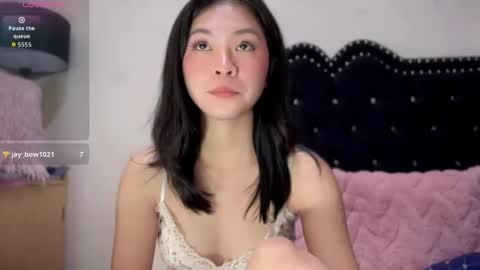 Snapshot of swt_asianholly chatting on 05/27/26, 02:14 Holly online show from 05/27/26, 02:14