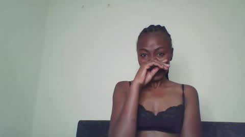 Snapshot of swtebony1 chatting on 01/07/26, 10:23 ALICIA online show from 01/07/26, 10:23