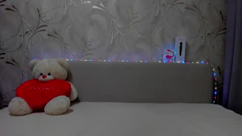 Ana online show from 02/16/25, 10:21