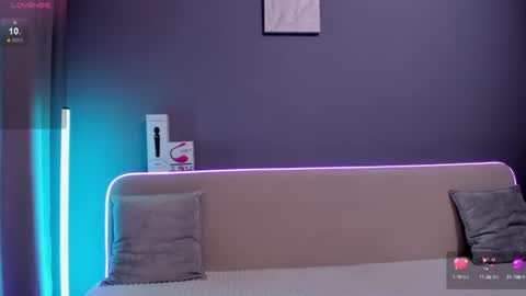 Ana online show from 09/21/25, 03:30