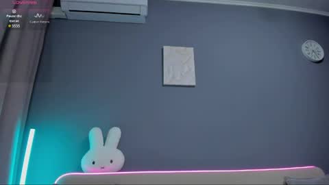 Ana online show from 04/24/26, 12:24