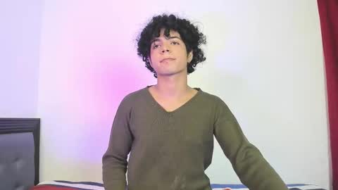 Snapshot of swwet_boy chatting on 10/03/25, 03:09 swwet_boy online show from 10/03/25, 03:09