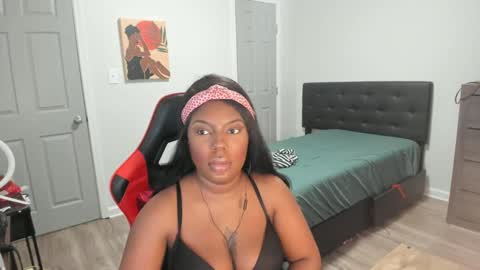 Snapshot of sxamleuy chatting on 02/14/25, 04:04 sxamleuy online show from 02/14/25, 04:04