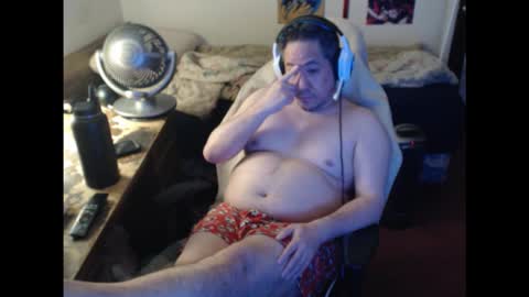 Snapshot of sxykoreandick chatting on 12/15/25, 02:54 Rick Hard online show from 12/15/25, 02:54