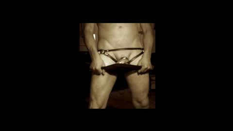 Snapshot of syd666 chatting on 04/15/26, 07:58 subfordomme online show from 04/15/26, 07:58