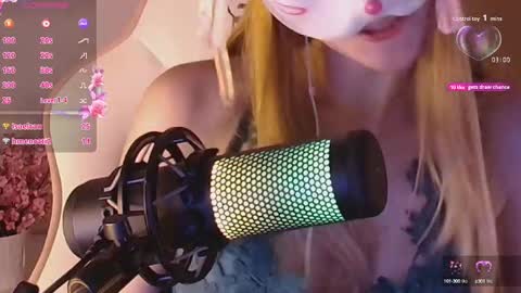Snapshot of sydney_max chatting on 09/16/25, 02:01 Milena online show from 09/16/25, 02:01
