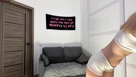 Mona online show from 02/23/26, 05:10