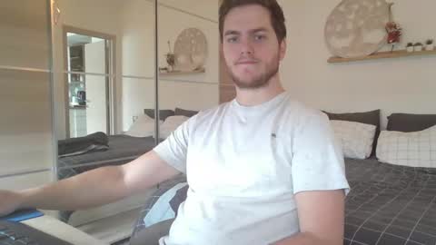 syl092 online show from 02/20/25, 10:59