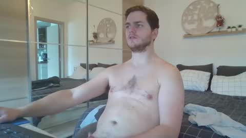 syl092 online show from 02/20/25, 02:02