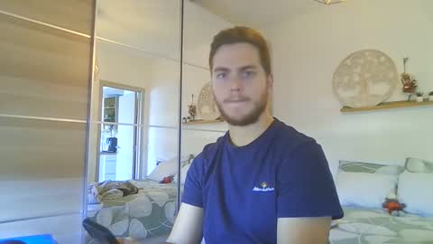 syl092 online show from 10/24/25, 10:00