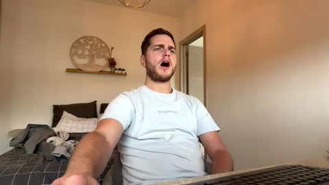 syl092 online show from 04/15/26, 03:52