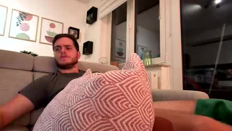 syl092 online show from 04/24/26, 08:11