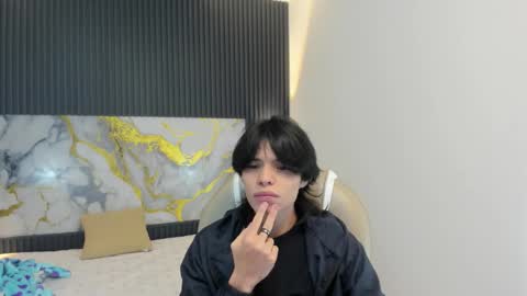 sylasfrost online show from 11/22/25, 07:46