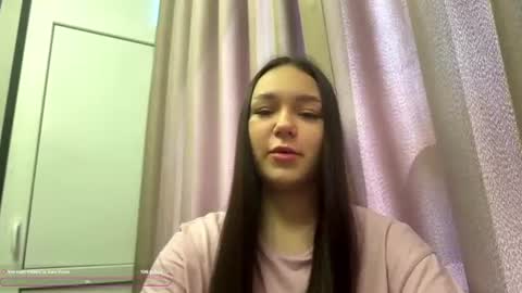 Sylvia online show from 06/10/26, 10:47