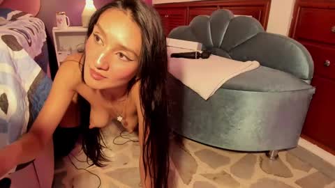 Snapshot of sylvialeos chatting on 12/29/24, 06:16 Sylvia Leos online show from 12/29/24, 06:16