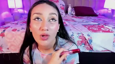 Snapshot of sylvialeos chatting on 01/28/25, 05:46 Sylvia Leos online show from 01/28/25, 05:46