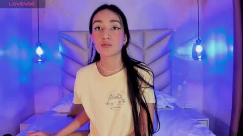 Snapshot of sylvialeos chatting on 03/10/25, 11:42 Sylvia Leos online show from 03/10/25, 11:42