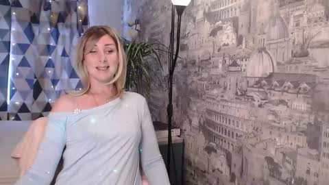 Sylvia online show from 02/17/26, 08:55