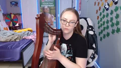 Jennah online show from 12/01/25, 11:10