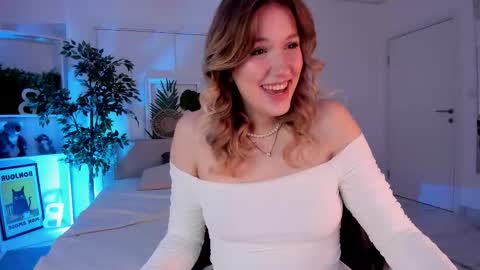 Snapshot of synrix chatting on 11/09/25, 07:28 Ellie online show from 11/09/25, 07:28