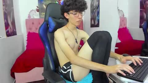 Syriussz online show from 01/14/26, 07:41