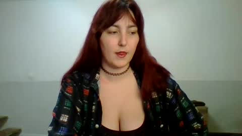 Snapshot of syssipisi chatting on 09/20/25, 04:19 Sarah online show from 09/20/25, 04:19