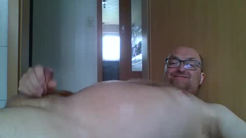 Snapshot of t0815 chatting on 05/15/26, 07:15 t0815 online show from 05/15/26, 07:15