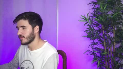 t0ny_wylie online show from 10/03/25, 12:02