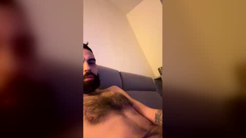 Snapshot of t954127 chatting on 03/27/26, 04:51 t954127 online show from 03/27/26, 04:51