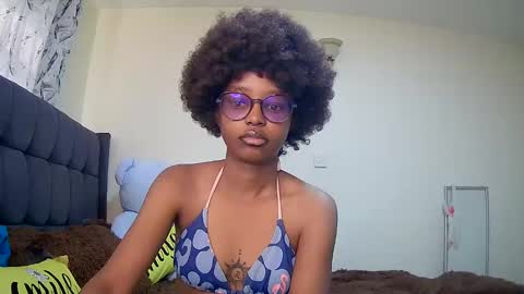 Snapshot of t_okyo chatting on 12/07/24, 06:21 TOKYO online show from 12/07/24, 06:21