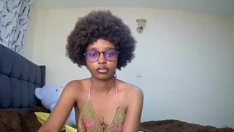 Snapshot of t_okyo chatting on 12/09/24, 09:17 TOKYO online show from 12/09/24, 09:17