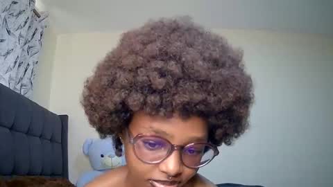 Snapshot of t_okyo chatting on 12/14/24, 07:29 TOKYO online show from 12/14/24, 07:29