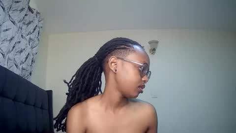 Snapshot of t_okyo chatting on 01/15/25, 08:09 TOKYO online show from 01/15/25, 08:09