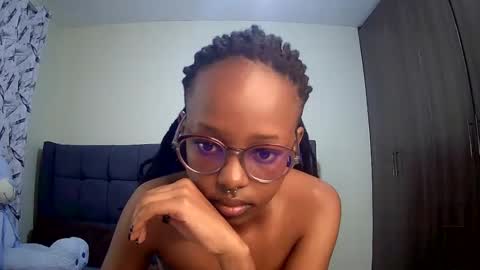 Snapshot of t_okyo chatting on 02/05/25, 09:04 TOKYO online show from 02/05/25, 09:04