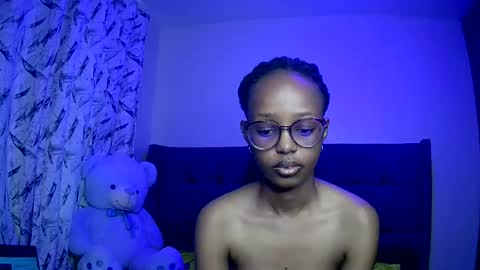 Snapshot of t_okyo chatting on 02/10/25, 08:53 TOKYO online show from 02/10/25, 08:53