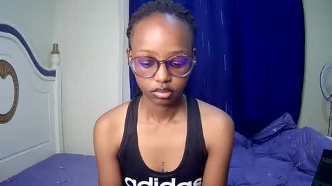 Snapshot of t_okyo chatting on 02/18/25, 05:20 TOKYO online show from 02/18/25, 05:20